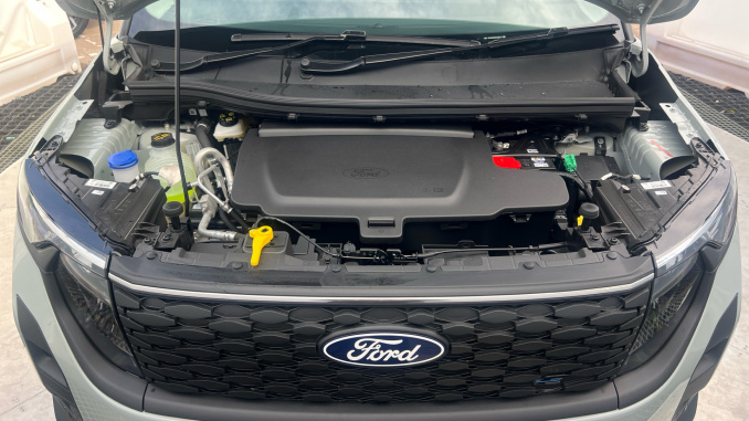 Ford Transit Courier E-Transit Courier 100kW 43kWh Trend Van Auto - Image 8